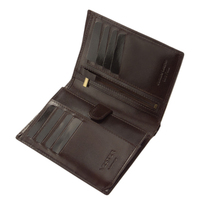 vcs826-barna-03.jpg