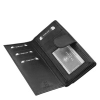 anc155-fekete-04.jpg
